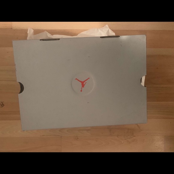 Air Jordan 13 - Picture 4 of 5